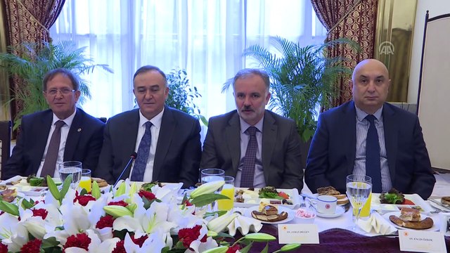 TBMM Başkanı Yıldırım, Başkanlık Divanı üyeleri ve grup başkanvekilleriyle kahvaltıda bir araya geldi - TBMM