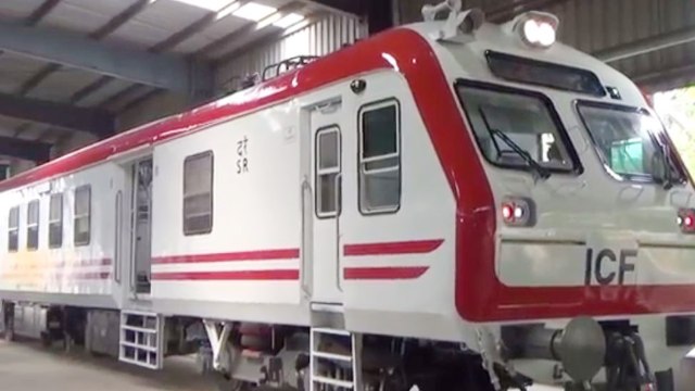 Train 18 के तर्ज पर Rajdhani Express को टक्कर देने पटरियों पर आई Memu Train | वनइंडिया हिंदी
