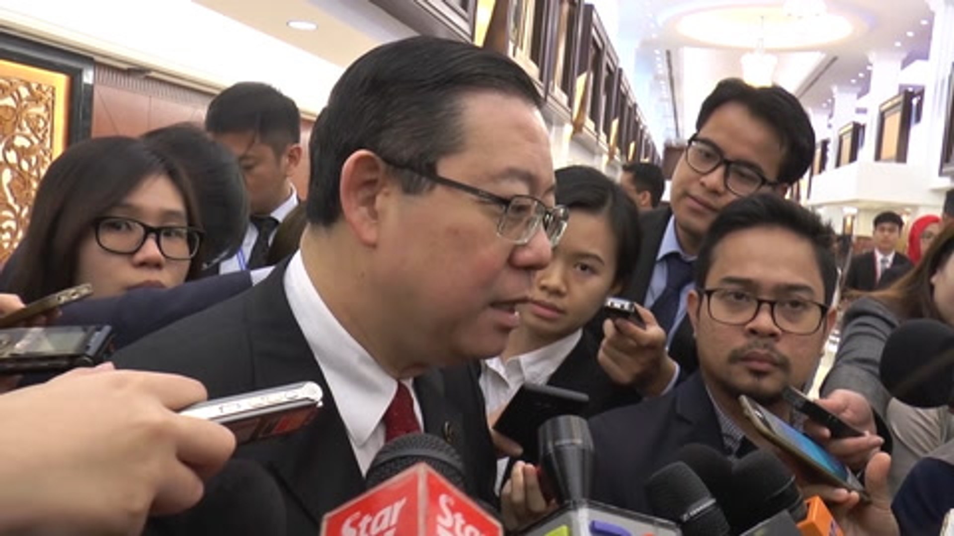 Next Bantuan Sara Hidup Payment To Be Made After Cny Says Guan Eng Video Dailymotion