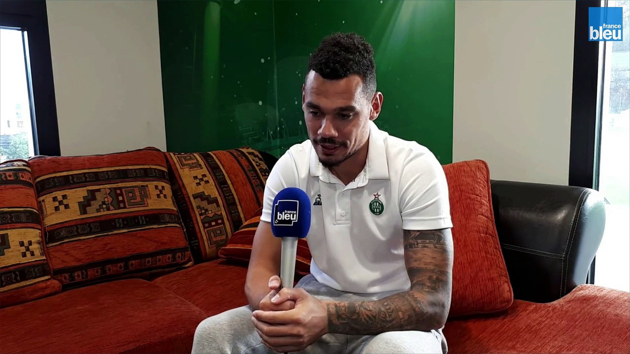Timothée Kolodziejczak, que fait-il en dehors des matchs et des entraînements?