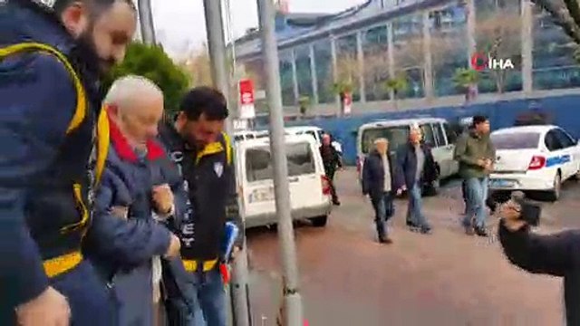 Eşinin boğazını keserek öldürmüştü... 79 yaşındaki zanlısı Cinayet Masasına teşekkür etti 'pişmanım' dedi