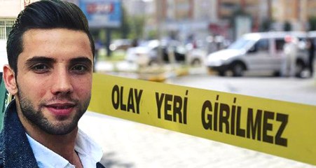 "Karnımda Yılan Dolaşıyor" Deyip Kendine Bıçak Saplayan Genç Can Verdi