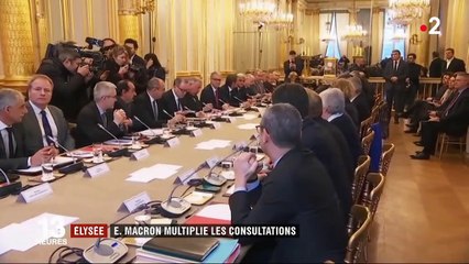 Élysée : Emmanuel Macron multiplie les consultations