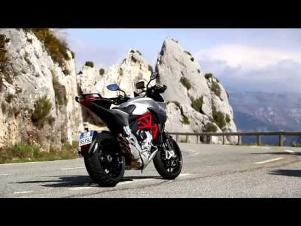 MV Agusta 800 Turismo Veloce al detalle