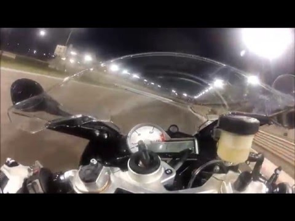 BMW S1000 RR con Bridgestone Battlax Hypersport S21