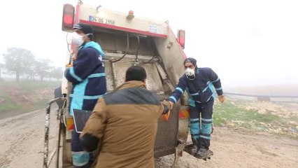 Belediye Temizlik Görevlileri Aa'nın "Yılın Fotoğrafları" Oylamasına Katıldı