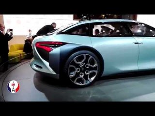 Salón del Automóvil de París 2016, Peugeot 5008 y Citroën Cxperience