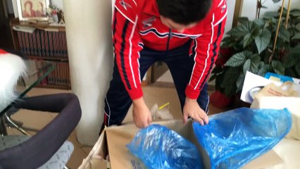 Fursuit unboxing!