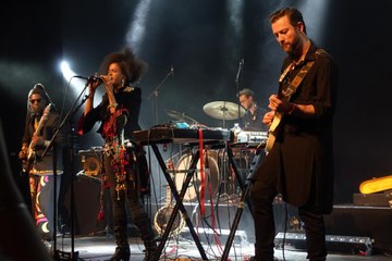 Concert Backstage à Ballan-Miré : les photos de Morgane Ji sur la scène de la Parenthèse