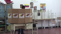Chavismo arrasa en elección de concejales con alta abstención