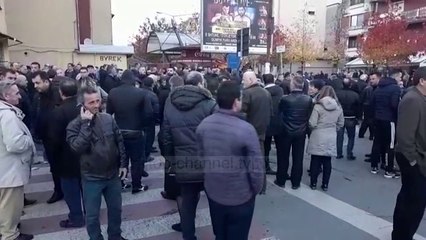 Tải video: Protestë kundër qeverisë në Shkodër - Top Channel Albania - News - Lajme