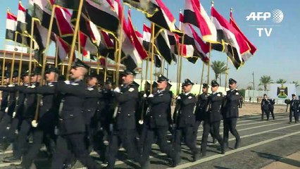 عرض عسكري في بغداد في الذكرى الأولى لـ"يوم النصر"