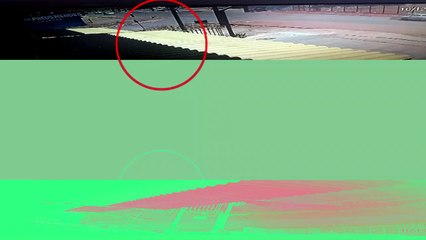 Câmera mostra colisão de trânsito na Av. Piquiri