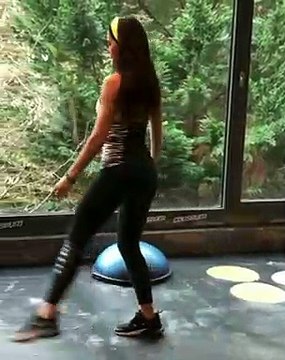 Romina Belluscio, la mujer de Guti, incendia Instagram entrenando glúteos