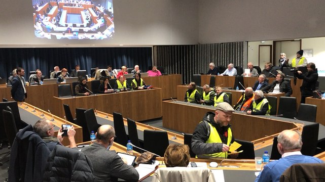 Les Gilets jaunes s’invitent à la conférence des maires de l’Agglo