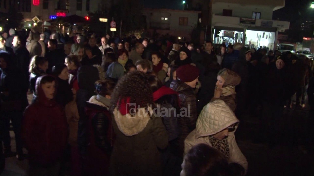 Rama: Protesta te punonjesve te bashkive te PD