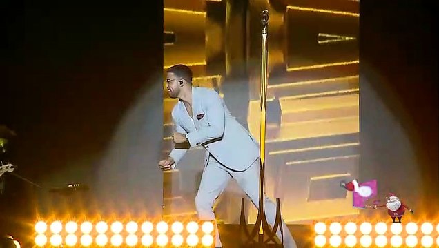 La noche del sábado Romeo Santos enamoró a las ticas en el Estadio Nacional