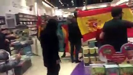 Revientan la presentación de un libro de Pablo Iglesias