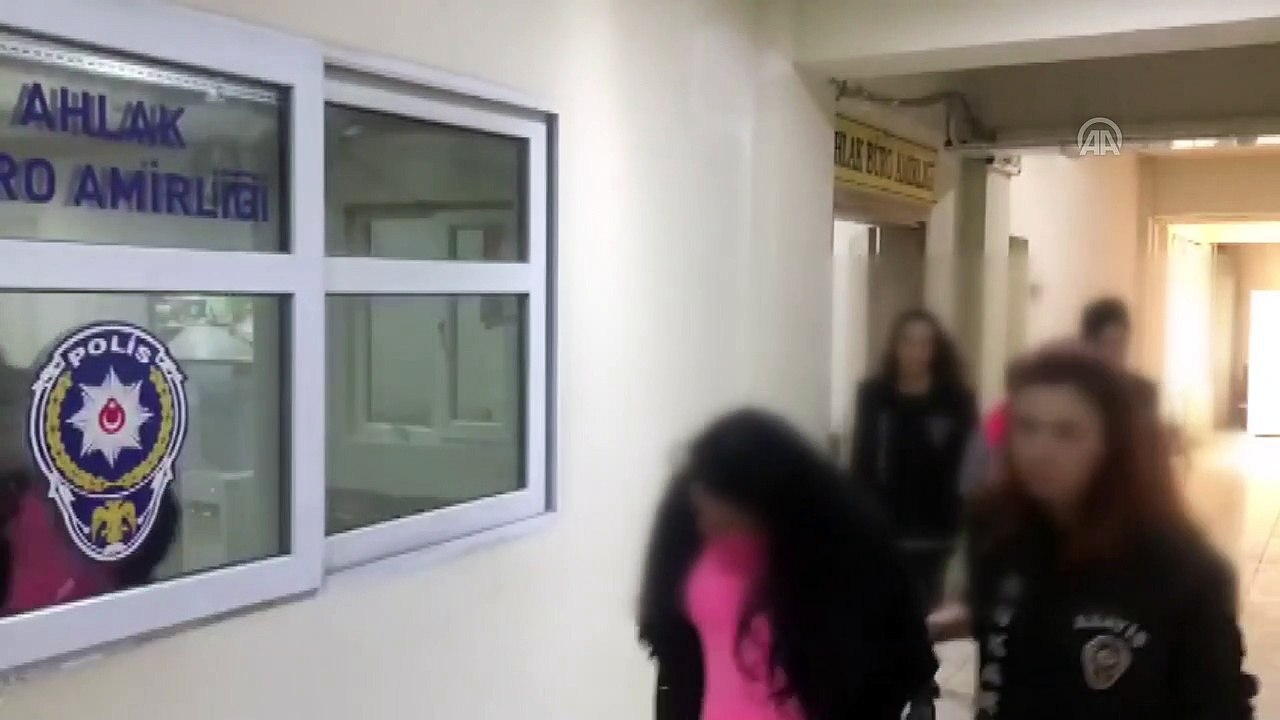 Müşteri gibi davranan polisten fuhuş operasyonu - ANKARA