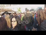 Ora News - Studentët protestë në Korçë e Elbasan, u bashkohen dhe gjimnazistë