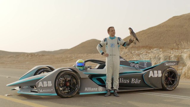 Felipe Massa corre l'animale più veloce del pianeta prima del debutto in Formula E