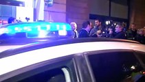 Pablo Iglesias escoltado por los Mossos al salir de un acto