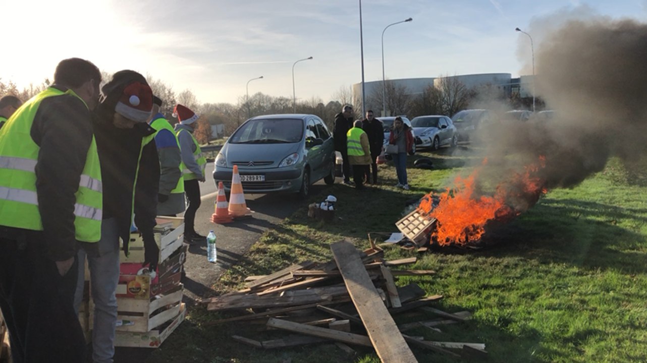Filtrage de la circulation sur le rond-point Na...