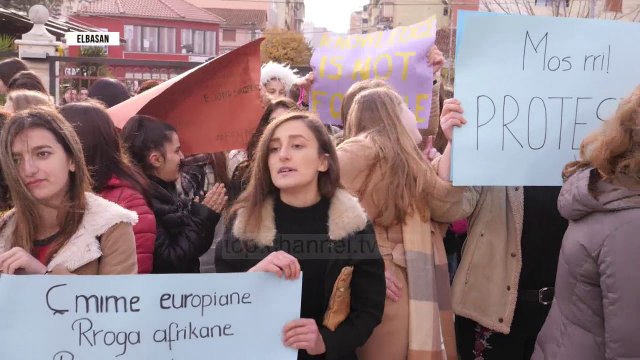 Pa Koment - Protestojnë studentët e universiteteve në rrethe - Top Channel Albania