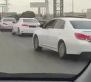 VÍDEO: Mientras tanto en alguna carretera de Arabia...