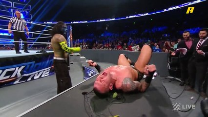 راندي أورتن يصرخ من الألم بسبب ما فعله جيف هاردي