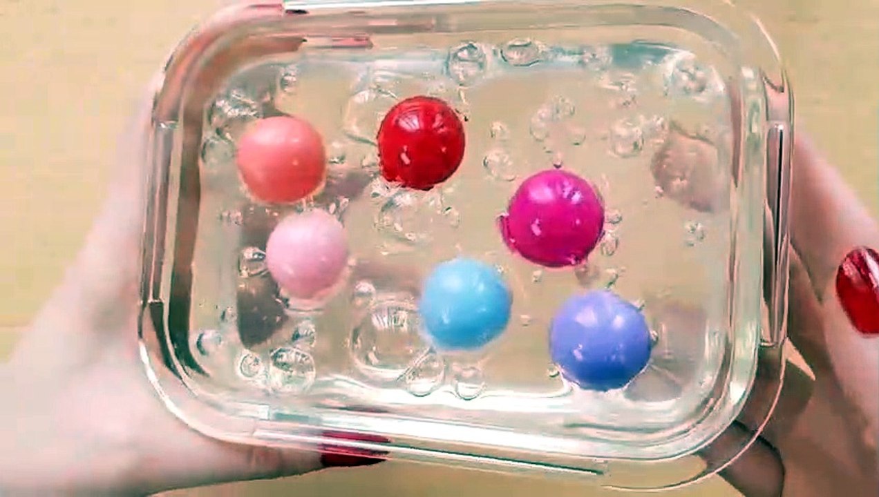 CLEAR SLIME - Mixing Emoji Lip Balm