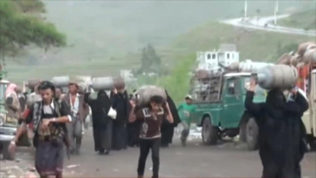 أهالي تعز يناشدون الأمم المتحدة التدخل لفك الحصار