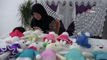 Tokat'ta 63 yaşındaki kadın geçimini örgü bebek yaparak sağlıyor