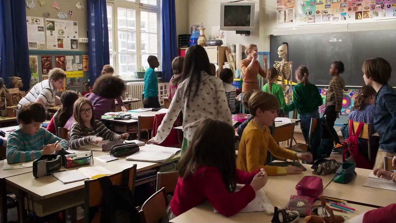 Tomorrow and Thereafter / Demain et tous les autres jours (2017) - Trailer