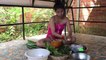 Cooking wild - Danna Cooking Shrimps Green Salad Eating Delicious