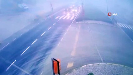 1 kişinin hayatını kaybettiği feci kaza kamerada