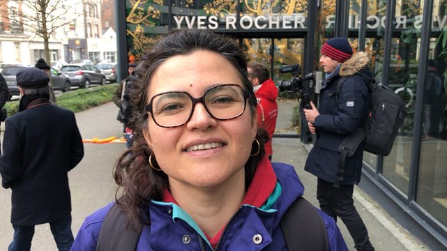 Manifestation au siège d’ Yves Rocher