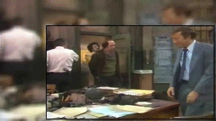 Barney Miller S04E21 - Evaluation
