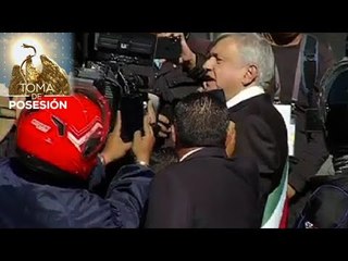 Скачать видео: López Obrador llega al Zócalo capitalino