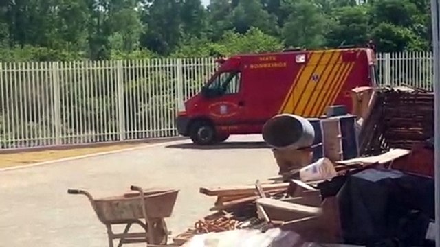 Trabalhador sofre queda de três metros enquanto pintava escola