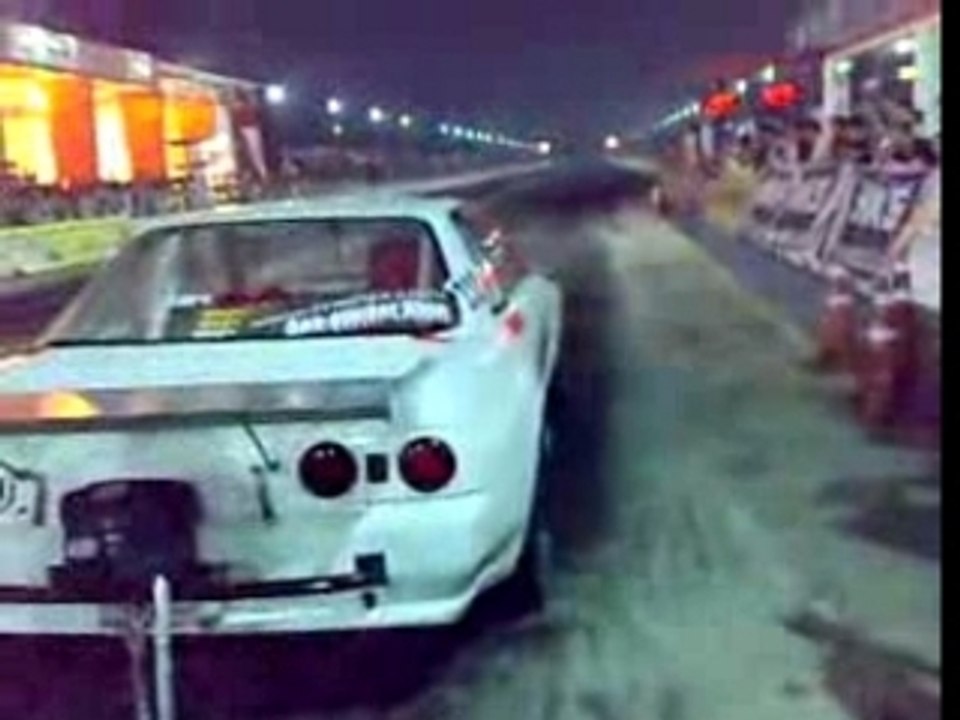 SKYLINE R32 8.3 sec AU 400 DA!!!