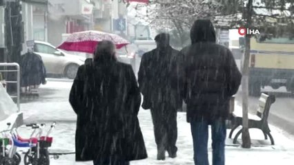 Kara Kış Yüzünü Gösterdi...kars'ta 8 Köy Ulaşıma Kapandı