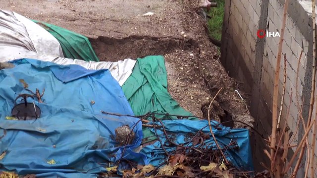 Şiddetli yağış evi yıktı