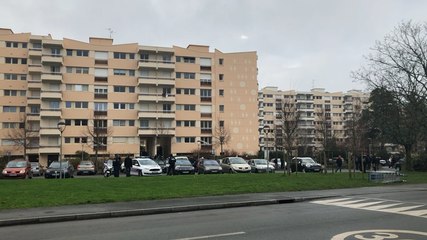 Agitation devant le lycée Chevrollier