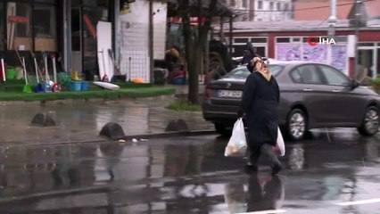 İstanbul genelinde etkili olan kar yağışı Arnavutköy’de başladı