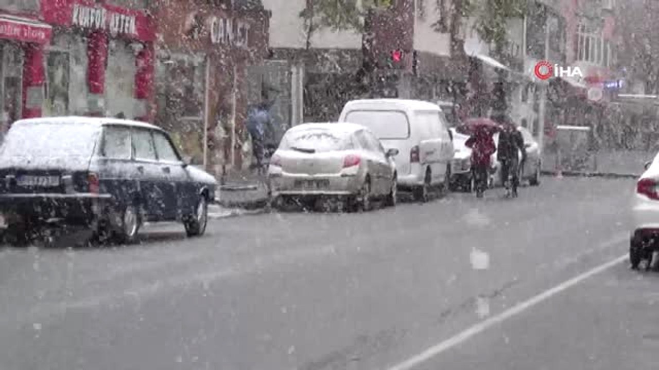 Meteoroloji Soğuk Hava İçin Uyardı, Yağmur Yerini Kar Yağışına Bıraktı
