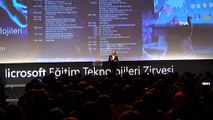 Milli Eğitim Bakanı Ziya Selçuk, 4. Geleneksel Microsoft Türkiye Eğitim Teknolojileri Zirvesi’nde gençlerle buluştu