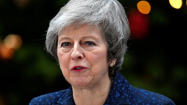 Тереза Мэй: Я принимаю вызов однопартийцев