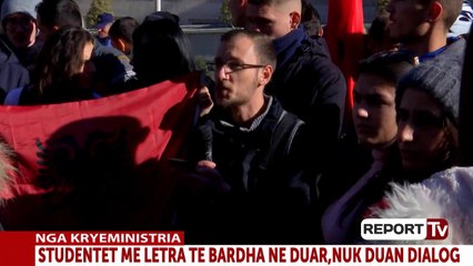 Report TV - Nis protesta e studentëve para Kryeministrisë