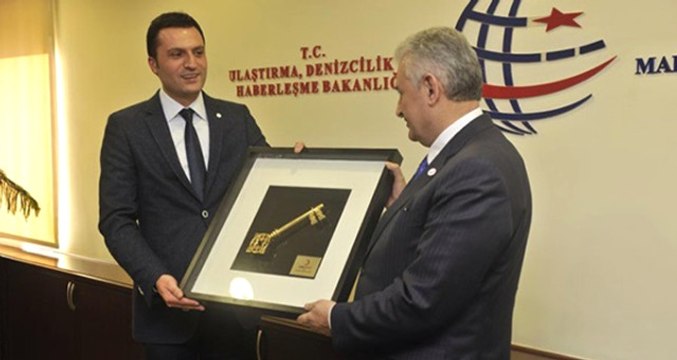 Kızılay'a Kayyum Olarak Atanan İlhami Yıldırım'ın, Binali Yıldırım'ın Kardeşi Olduğu Ortaya Çıktı